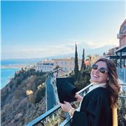 Studentessa laureata in Lingue Straniere, iscritta al secondo anno magistrale. Livello C1 in spagnolo, disponibile per lezioni